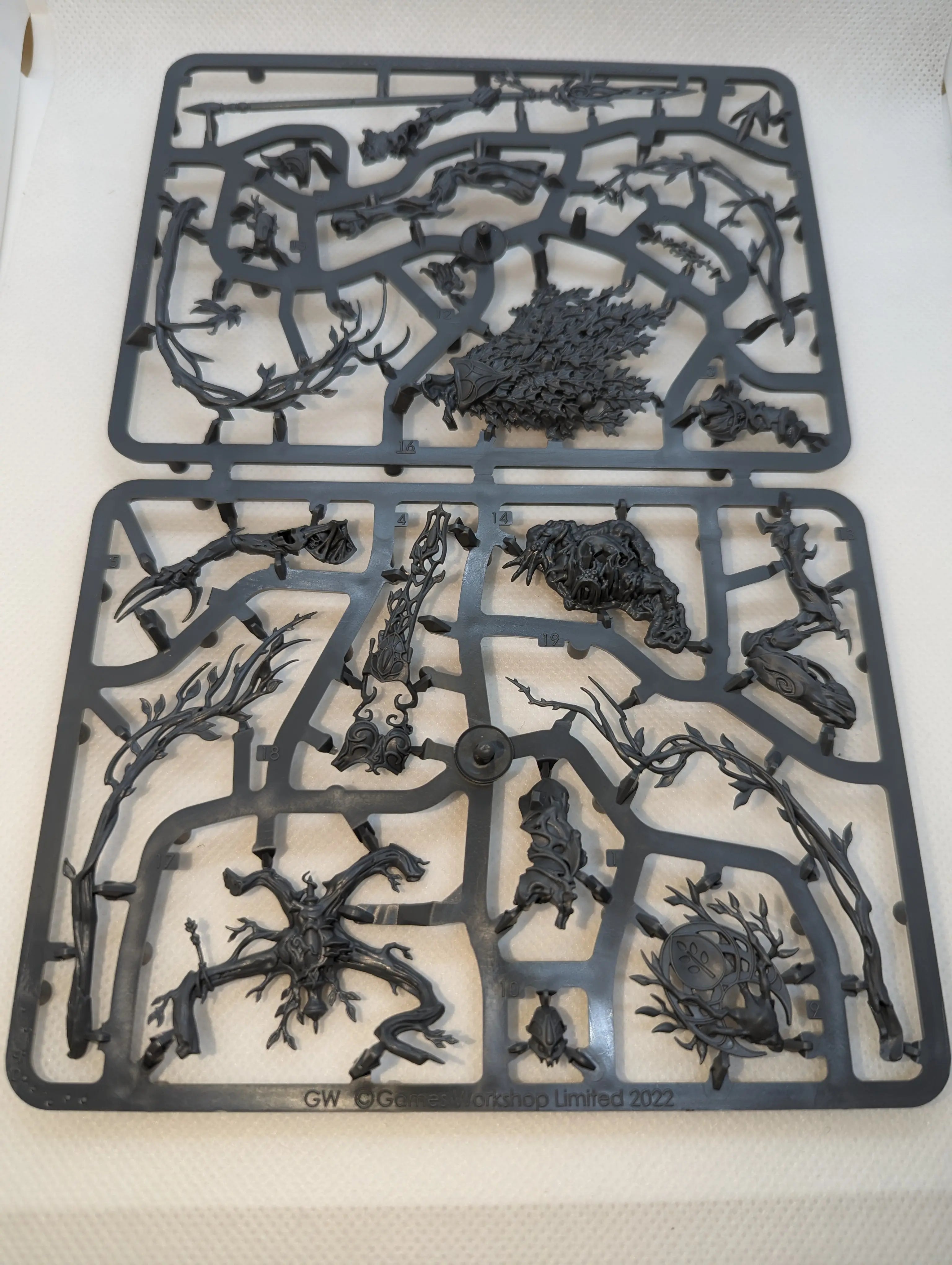P/O: Lady Of Vines (Full Sprue)