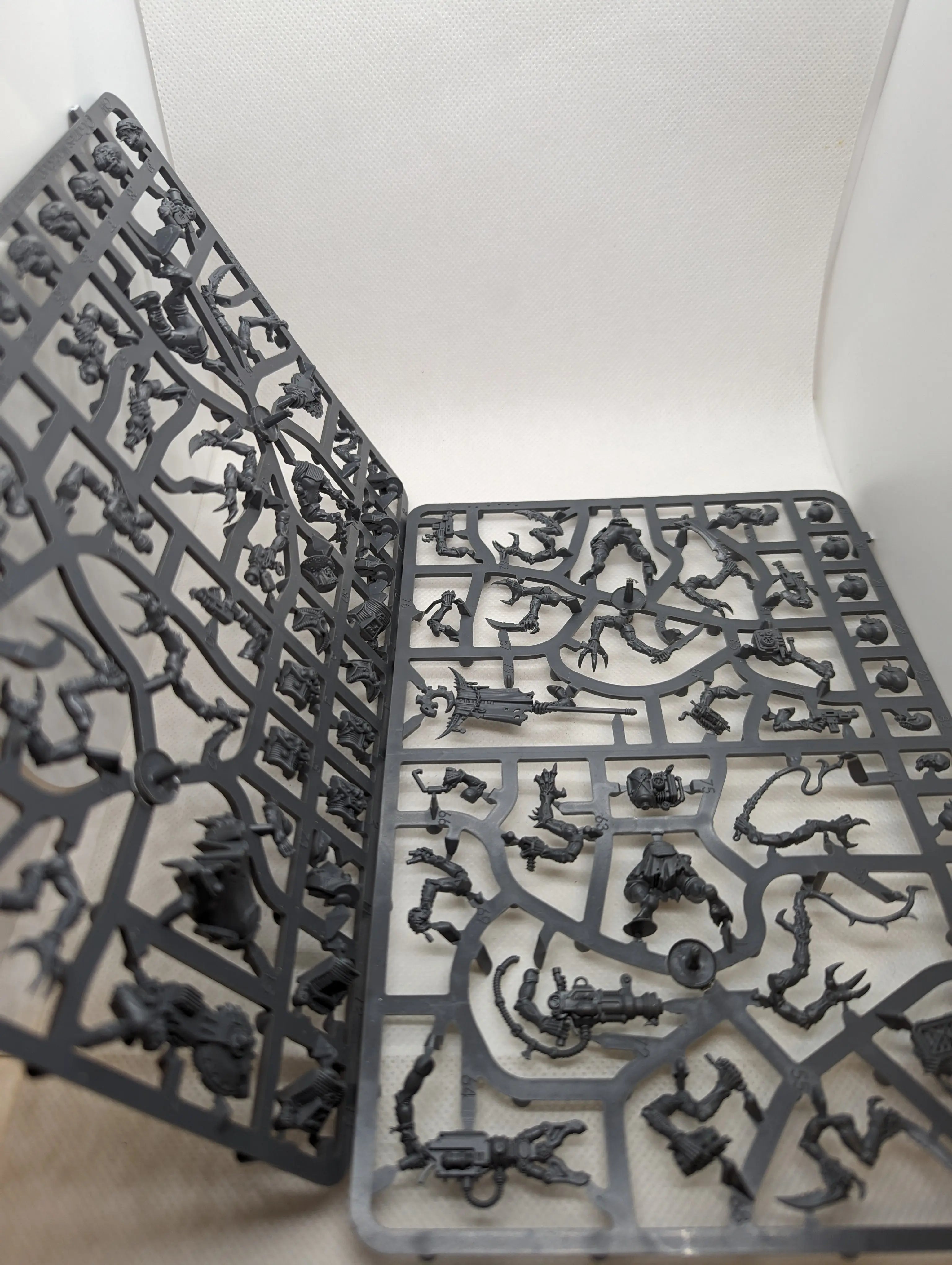 P/O: Acolyte Hybrids x5 (full sprue)