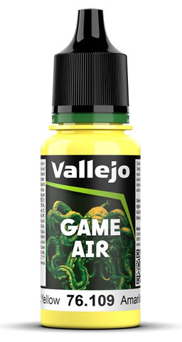 Vallejo Game Air- Toxic Yellow NEW
